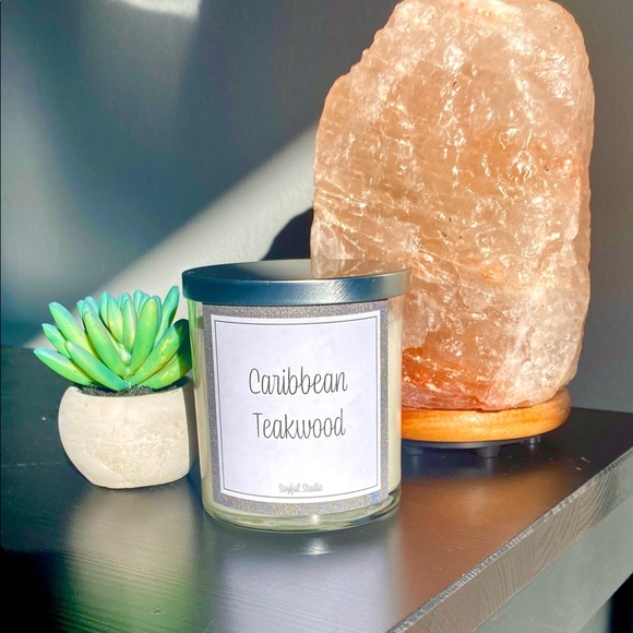 Caribbean Teakwood  9oz scented soy candle - Picture 3 of 3